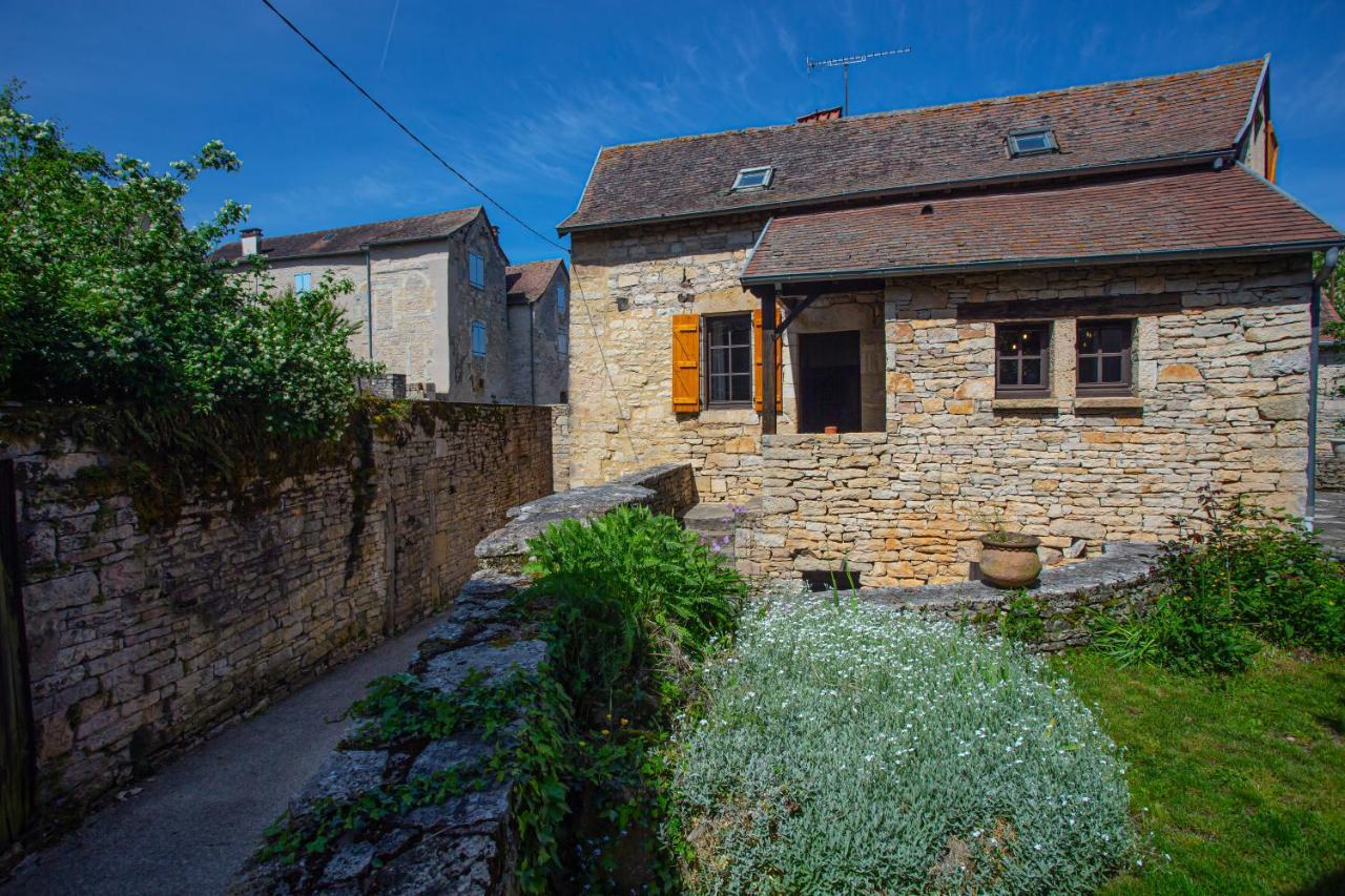 Maison En Pierres Au Coeur Du Village Medieval De Villeneuve 외부 사진