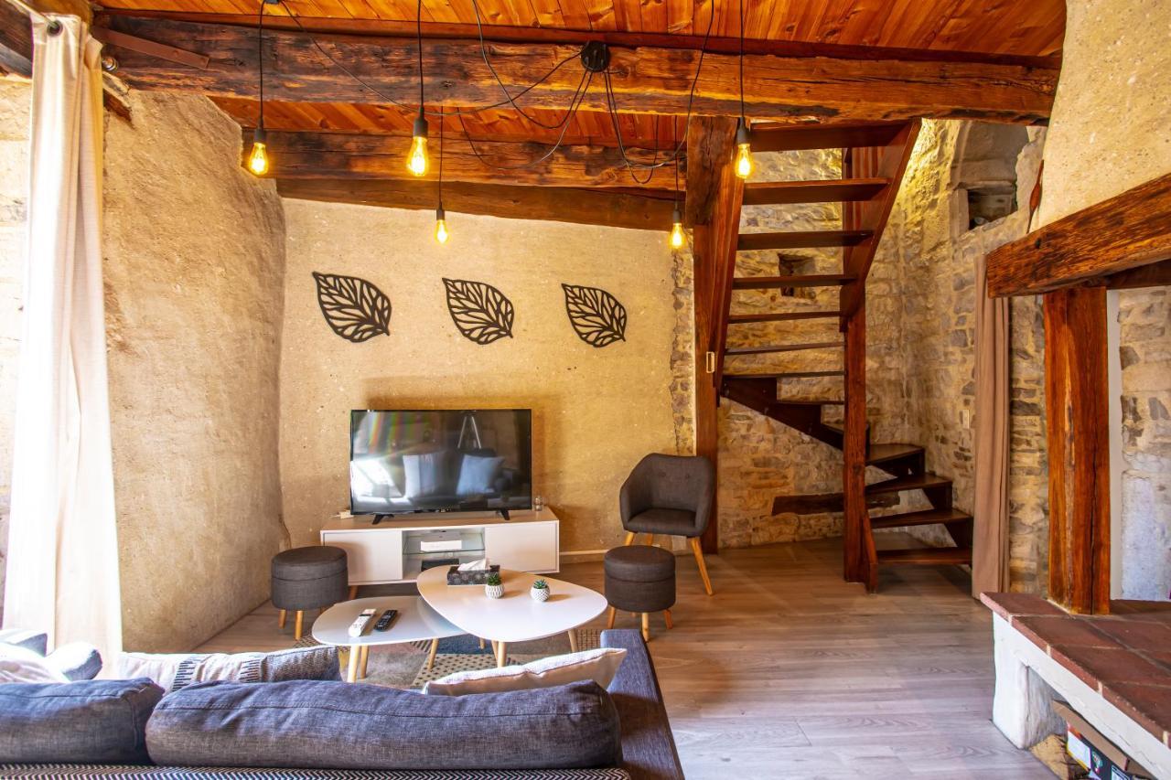Maison En Pierres Au Coeur Du Village Medieval De Villeneuve 외부 사진